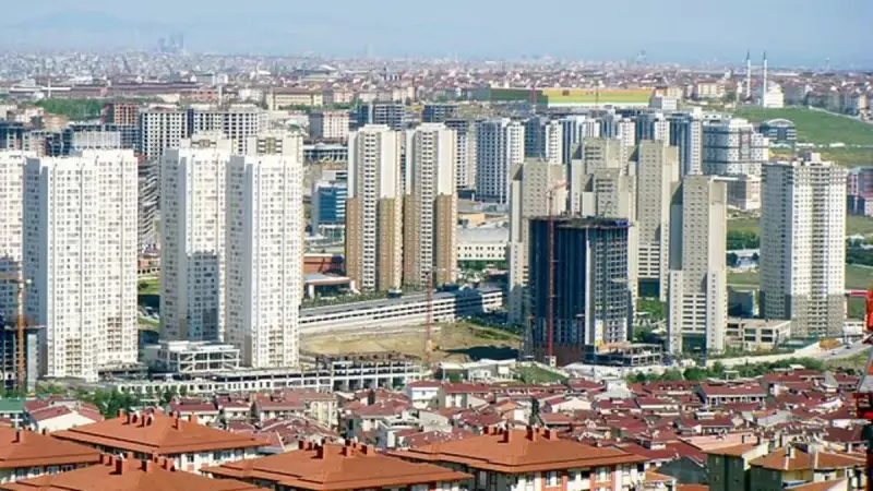 Türkiye'nin En Kalabalık 10 İlçesi: Bir İlçe 57 İli Geride Bıraktı!