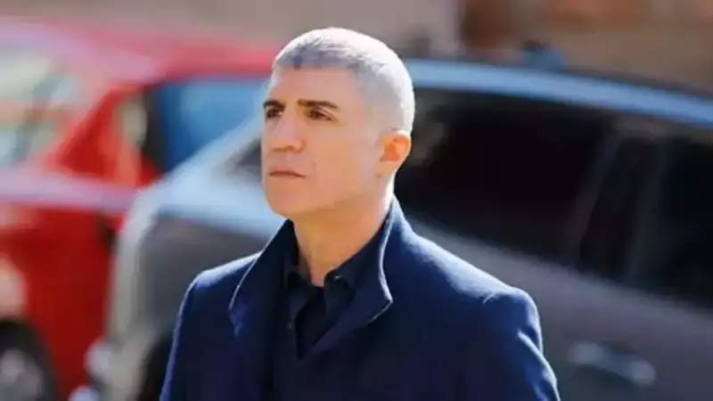 Özcan Deniz Kim Milyoner Olmak İster'de: İşte Hayatı ve Kariyeri