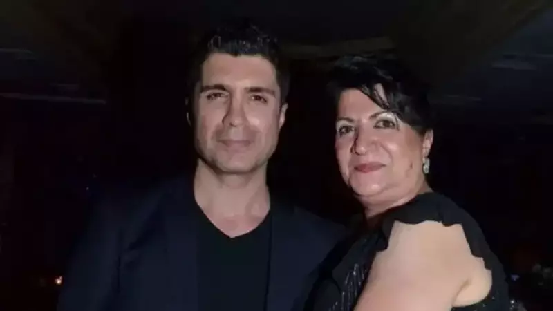 Özcan Deniz'den Kardeşine Sert Tepki: Annemi Şovlarına Alet Ediyorlar