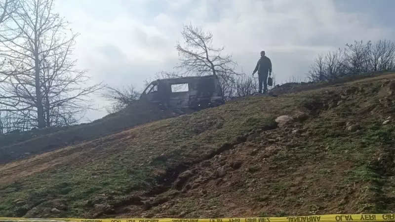 İzmir'de Genç Müteahhit Yanmış Araçta Bulundu: Aile 'Cinayet' İddiasında