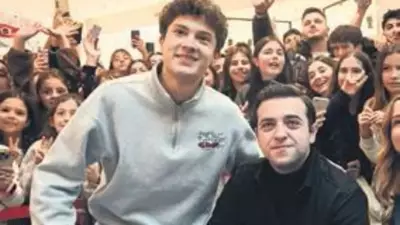 Biz Bize'de Yıldızlı Gece: Deniz, Saban ve Kardeş Takımı 3