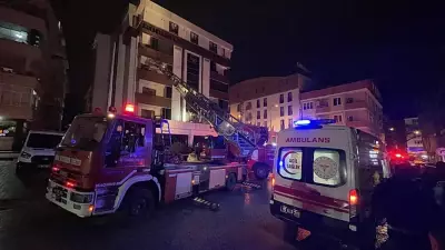 Bursa'da 7 Katlı Otelde Yangın: 8 Kişi Etkilendi, Turistler Tahliye Edildi