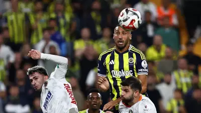 Fenerbahçe'de Bomba Ayrılık: Cenk Tosun'un Sözleşmesi Feshedildi