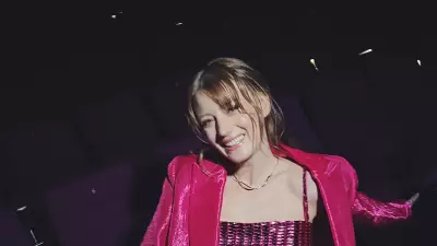 Gizem Karaca'dan Yeni Anne Paylaşımı: Leyla Yaz'ın Büyüleyici Karesi