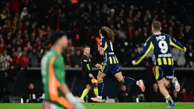 Guendouzi Fırtınası: Fenerbahçe'nin Yıldızı Derbide Golle Tanıtıldı