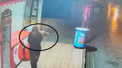 Hatay'da Tekel Bayisinde Akılalmaz Hırsızlık: Güvenlik Kamerasına Böyle Yakalandılar!
