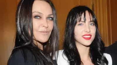 Hülya Avşar'dan Kızı Zehra'ya Torun Çağrısı: 'Artık Anneanne Olmak İstiyorum'