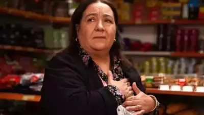 Hülya Duyar'ın Boğaz Manzaralı Evi Sosyal Medyayı Salladı!