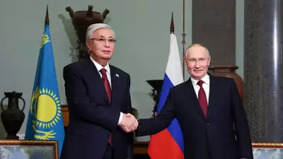 Putin ve Tokayev St. Petersburg'da Bir Araya Geldi: 'Sorunumuz Yok'