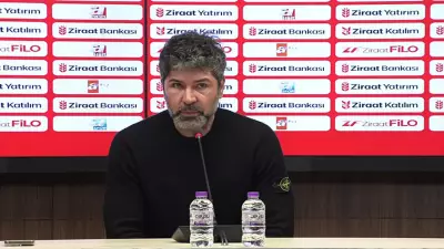 Sakaryaspor'un Yeni Teknik Direktörü Hakan Kutlu Oldu