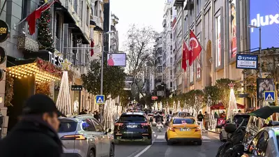 İstanbul'un Kalbinde Yılbaşı Coşkusu: 2026'ya Geri Sayım Başladı