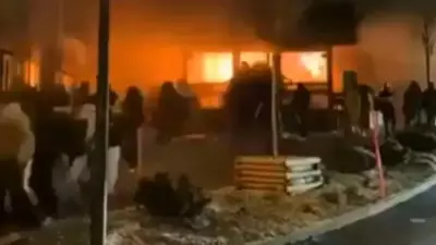 İsviçre'de Kayak Merkezindeki Yangında 40 Kişi Hayatını Kaybetti