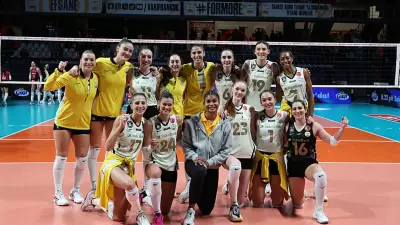 VakıfBank Kadın Voleybol Takımı: Lig ve Avrupa'da Namağlup Yolculuk