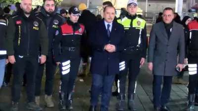 Yılbaşı Öncesi Beyoğlu'nda Polis Denetimi: İl Emniyet Müdürü Sahada