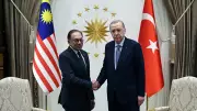 Erdoğan ve Malezya Başbakanı Enver İbrahim Stratejik İşbirliği Toplantısı'nda