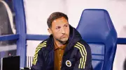 Fenerbahçe'de Milli Futbolcu ile Yollar Ayrılıyor: Takım Bulması İstendi