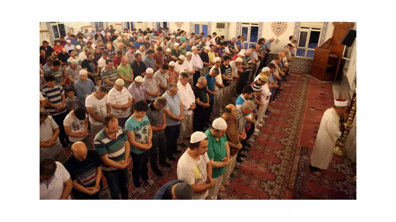 18 Temmuz Cuma Namazı Saatleri: Ankara, İstanbul, İzmir ve Diğer Şehirlerde Ezân Vakitleri