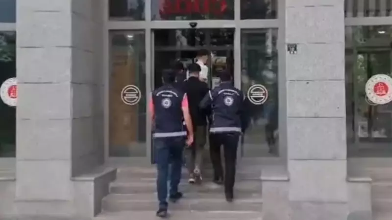 22 Düzensiz Göçmen Yakalandı: Operasyonda 2 Şüpheli Tutuklandı!