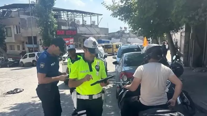 32 Göçmen Kaçakçılığı Organizatörü Yakalandı: İçişleri Bakanı Yerlikaya'dan Flaş Açıklama!
