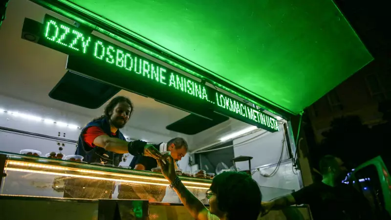 Adana'da Efsanevi Rock Yıldızı Ozzy Osbourne Anısına Lokma Döküldü!