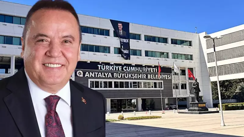 Antalya'da CHP'li Belediyede Rüşvet Skandalı: WhatsApp Mesajlarıyla İddialar Doğrulandı!