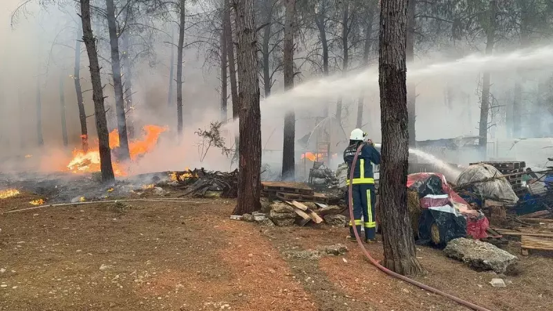 Antalya'da Drone Kullanımı Yangın Bölgesinde Tehlike Yarattı!