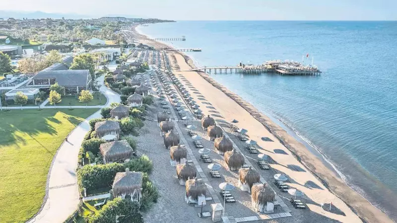 Antalya'da Turizm Patlaması: Ekim Ayı Doluluk Oranları Şimdiden Rekor Kırdı!