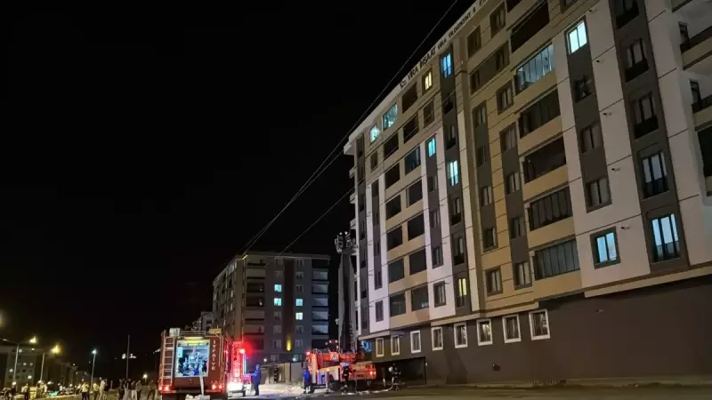 Apartman Yangınında Büyük Panik: İtfaiye Hızlı Müdahale ile Alevleri Dizginledi!