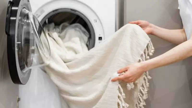 Çarşaf ve Nevresim Yıkama Rehberi: Doğru Sıcaklık ve Program Seçimi İçin Püf Noktaları