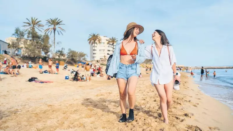 Avrupa'da Çıplaklık Yasaklandı: Mayosuz Plajlara 500 Euro Ceza!