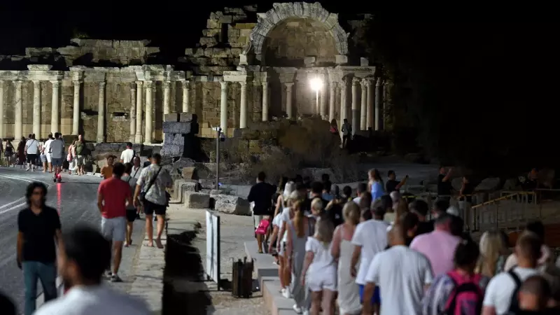 Bakan Ersoy'dan Turizm Sektörüne Müjde: 19 Temmuz'da Zirveye Bir Adım Daha Yaklaştık!