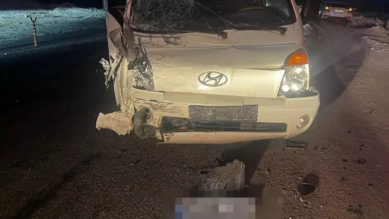 Balıkesir'de Korkunç Trafik Kazası: 1 Ölü, 7 Yaralı - Karşı Şeritten Gelen Araçlar Çarpıştı!