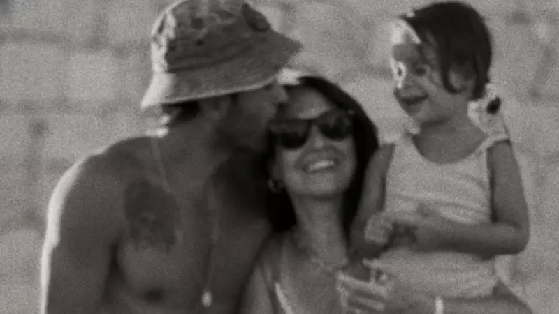 Barış Arduç'tan Gupse Özay'a Sürpriz Doğum Günü Kutlaması: Romantizm Dorukta!