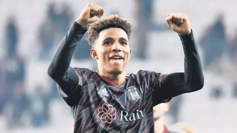 Beşiktaş'ın Dinamo'su Rusya'ya Uçtu: Taraftarlar Şokta!