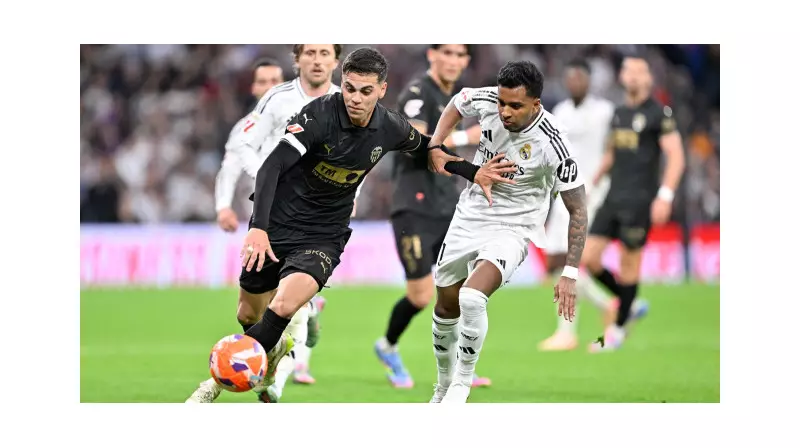 Benfica'dan Orta Saha Yıldızına Talip Oldu: Süper Lig Devleri de İzliyor!