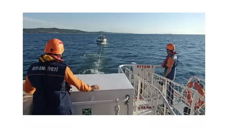 Beykoz Açıklarında Tehlike Atlatan Tekne Son Anda Kurtarıldı!
