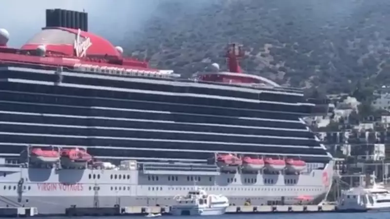 Bodrum'da Dev Kruvaziyer: 2600 Yolcuyla Muhteşem Manzaralar Eşliğinde Demir Attı!