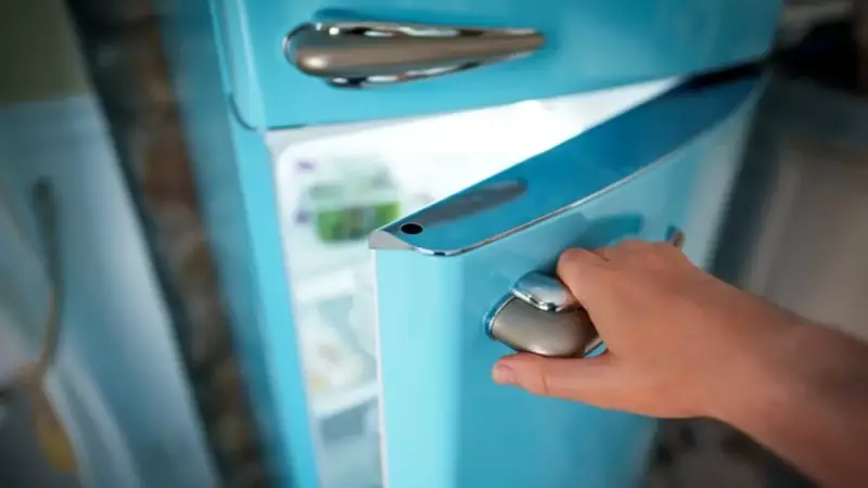 Buzdolabı Neden Terler? İçindeki Su Damlacıkları Nasıl Önlenir?