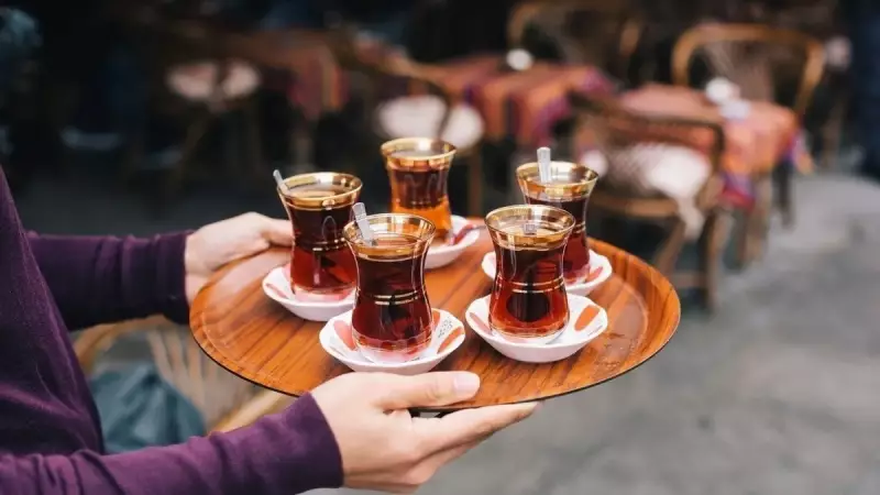 Çay Demlerken Yaptığımız Büyük Hata: İşte Doğru Çay Demlemenin Püf Noktaları!