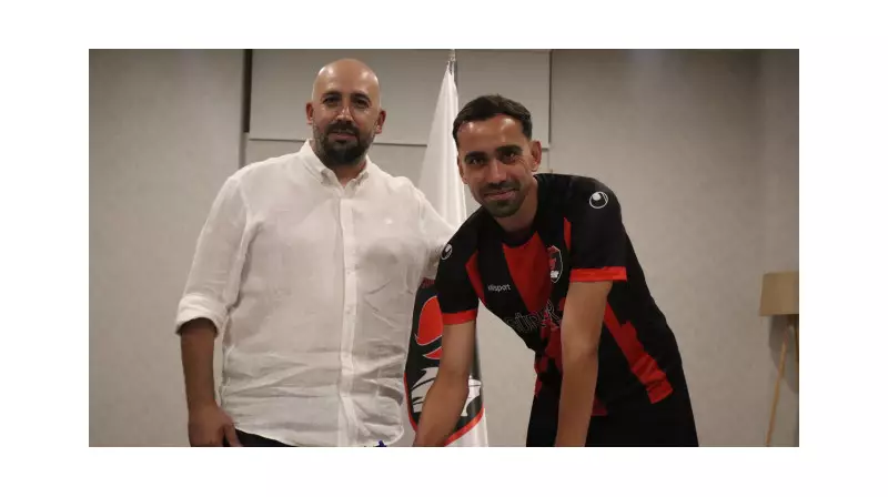 Denizlispor'un Yeni Golcüsü Açıklandı: Taraftarlar Şaşkına Döndü!