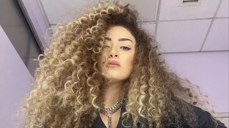 Dilan Çıtak Bodrum'da Yine Fırtınalar Estiriyor: İşte O Kareler!