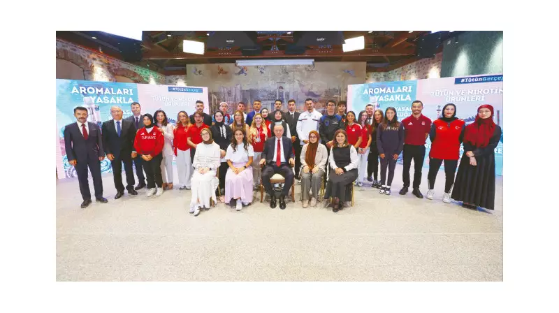 Duman Grubu Türkiye'de 17. Yılını Kutluyor: Gençlere Destek Projeleri Hız Kesmiyor!