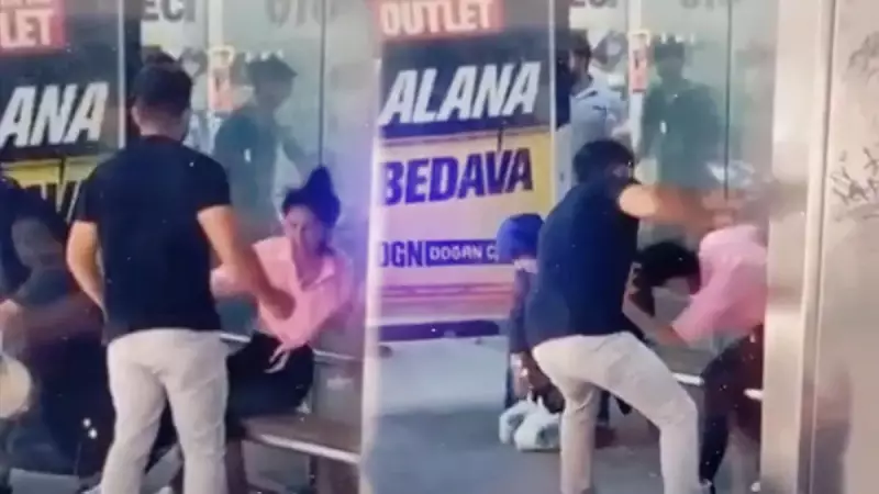 Durakta Tornavidayla Saldırıya Uğrayan Betül: 'Ölmek İstemiyordum, Direndim!'