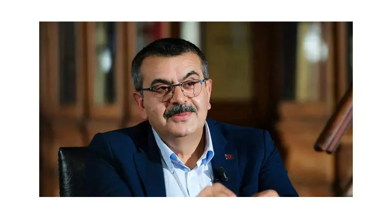 Eğitimde Devrim Gibi Değişiklik! Zorunlu Eğitim Kısalıyor mu? Bakan Tekin Açıkladı
