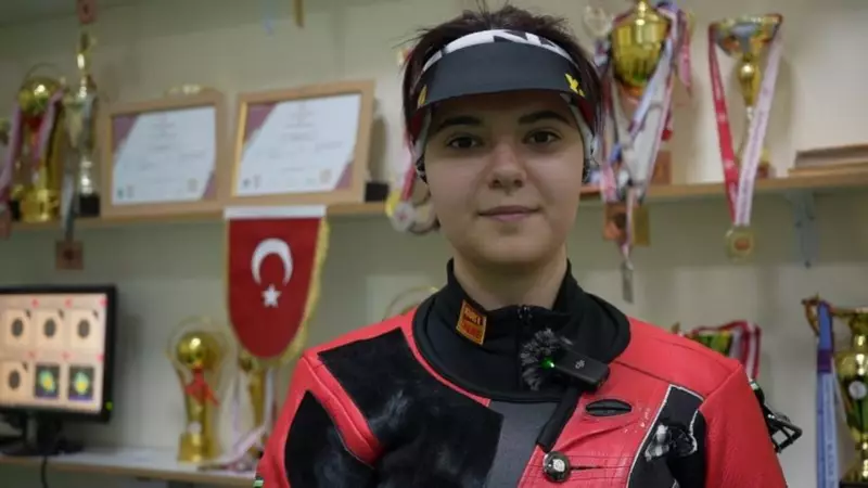 Elif Berfin Altın, Dünya Şampiyonası'nda Türkiye'ye Altın Madalya Kazandırdı!
