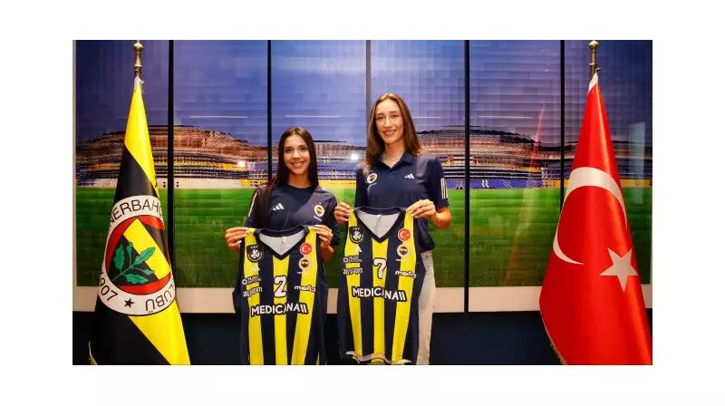 Fenerbahçe, Voleybolun Yıldızları Hande Baladın ve Helin Kayıkçı'yı Kadrosuna Kattı!