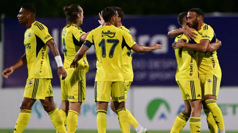 Fenerbahçe - Feyenoord Maç Tarihi Açıklandı: Taraftarlar Heyecanla Bekliyor!