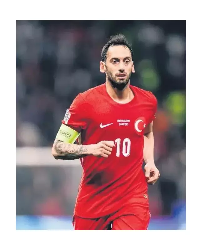 Futbolun Soğuk Gerçeği: Profesyonel Oyuncular Neden Romantik Olamaz?