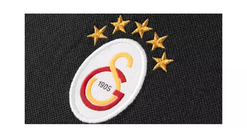Galatasaray'da Transfer Bombası! İki Yıldız Birden Resmen Sarı-Kırmızılı Oldu