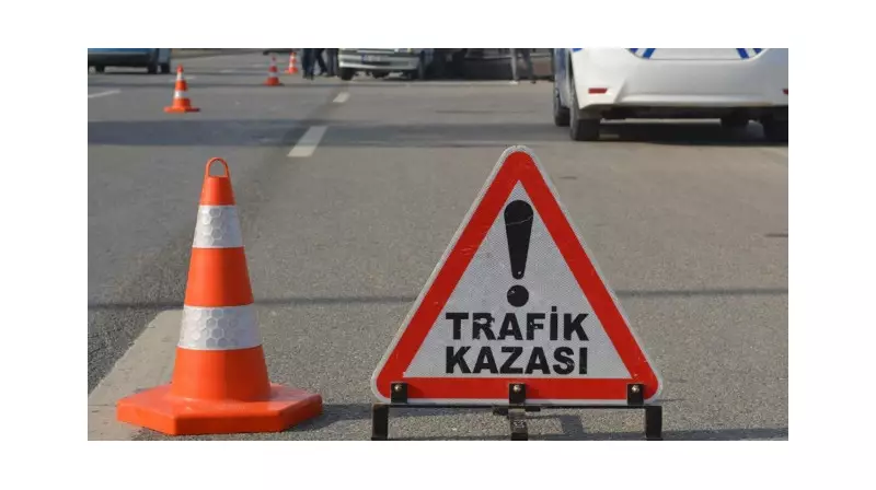 Gaziantep'te Korkunç Kaza: TIR ile İşçi Servisi Çarpıştı, 8 Kişi Yaralandı!